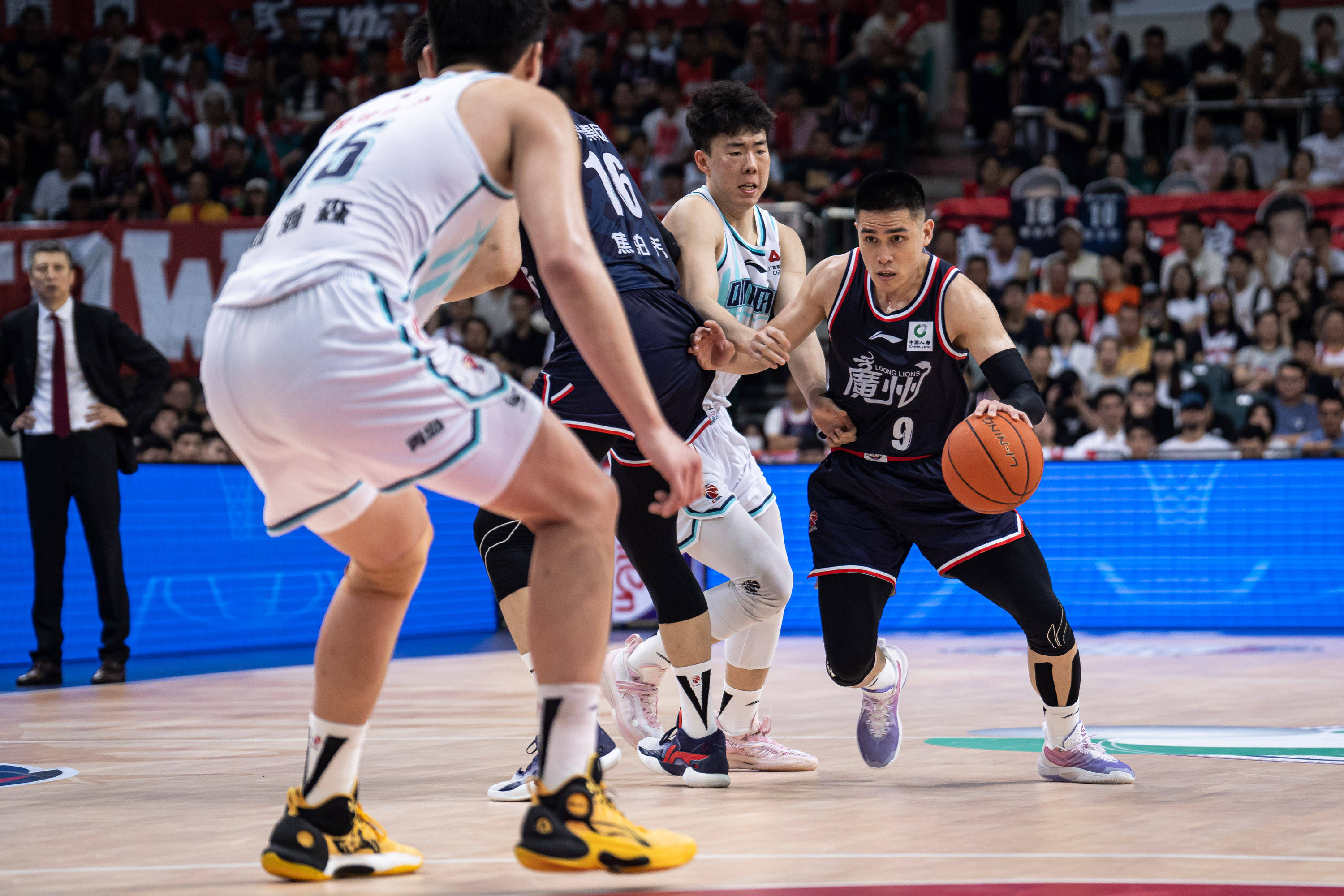 黑色城镇 黑色城镇